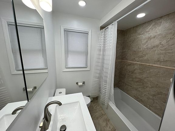 5th image of 106 Eagle St #1