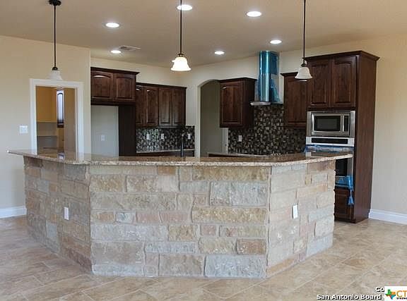 4th image of 108 Colibro Creek Dr