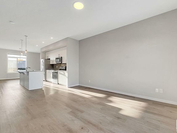 4th image of 217 Rankin Dr