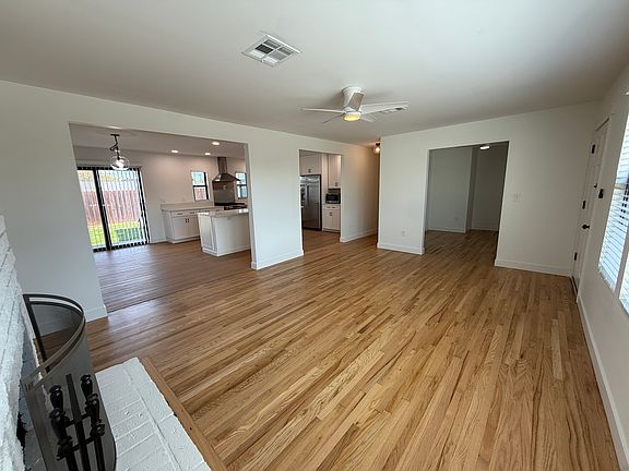 5th image of 7122 Frakes St