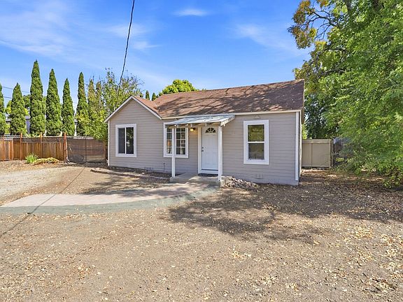 2nd image of 2100 Chanticleer Ave
