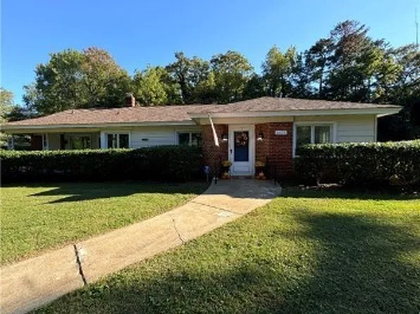 8409 W Bon View Dr, North Chesterfield, VA 23235