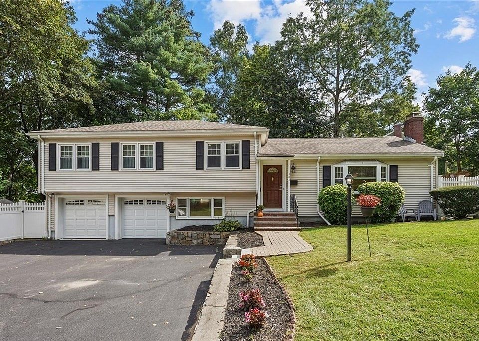 1st image of 181 Burgess Ave