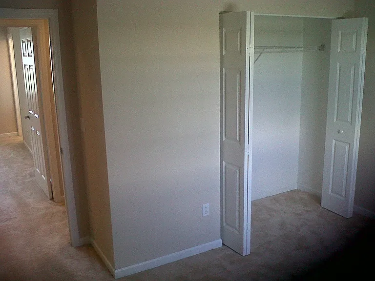 1221 Lucaya Dr — Photo 13