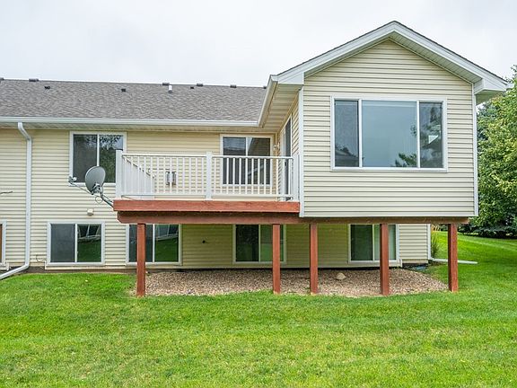 4th image of 6077 Bradford Ln