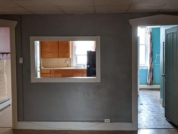 4th image of 218 1/2 S Minnesota Ave APT 6
