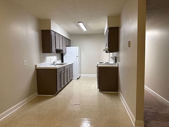 5th image of 1300 Johnson Ave #210