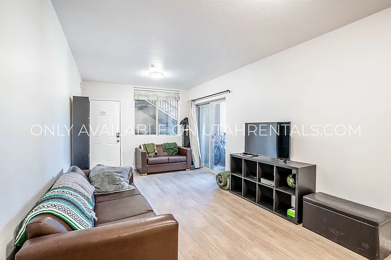 1 bed, 1.0 bath, 1146 sqft, $600 — Photo 2