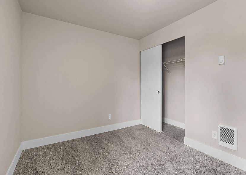 1st image of 108 Avenue Sw