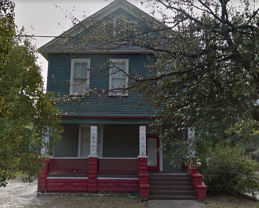 1st image of 304 E 5th St