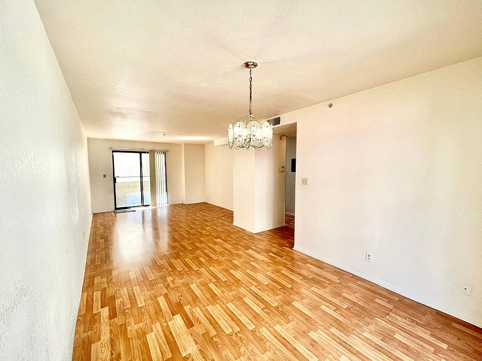 1st image of 620 N Louise St APT 209