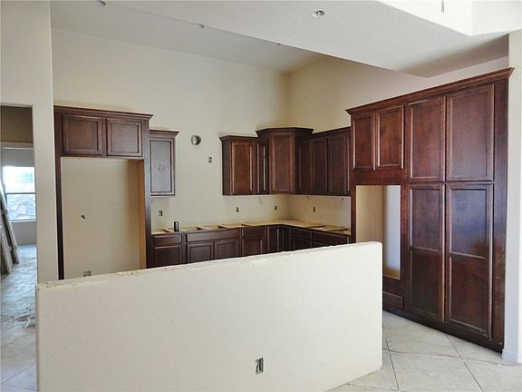 3rd image of 470 Fortenberry Pl
