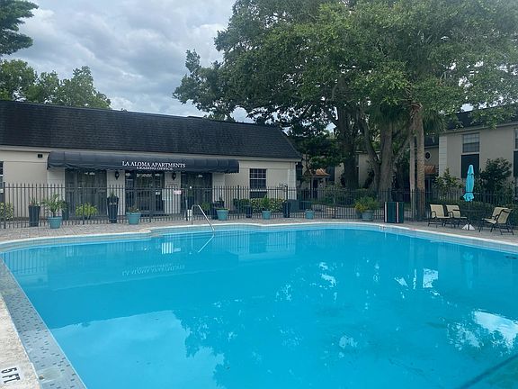 3rd image of 3040 Aloma Ave #16