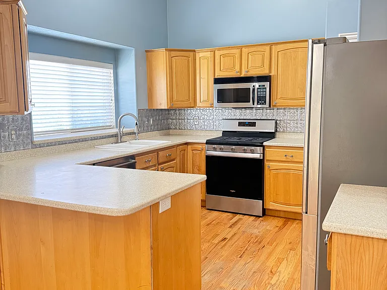 13228 S 2600 W — Photo 16