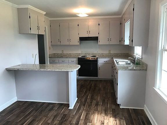 2nd image of 106 Sedgefield Dr