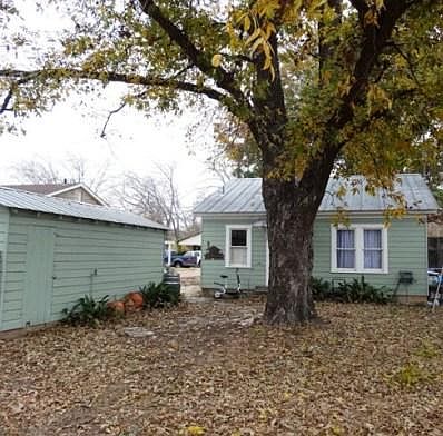 2nd image of 203 W Morse St