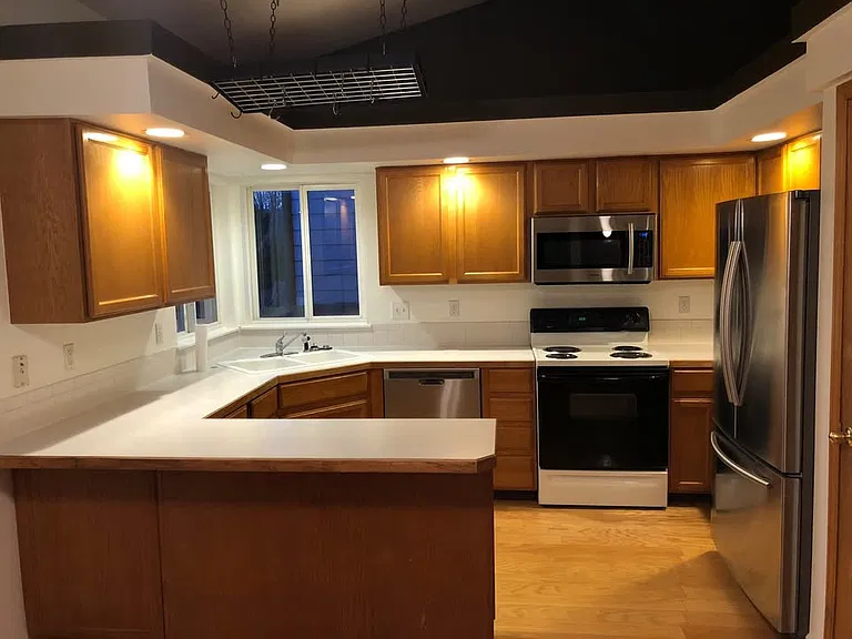 3602 Rockaway St — Photo 3