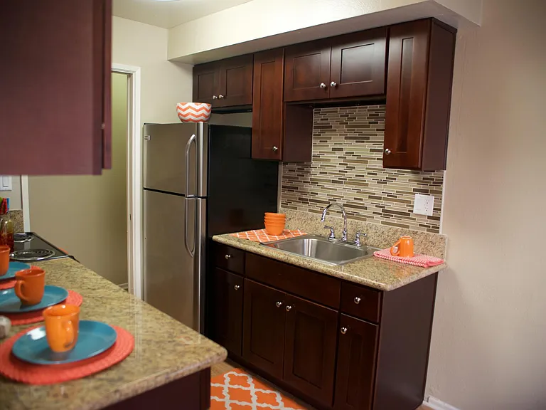 425 Lime Ave #307 — Photo 3