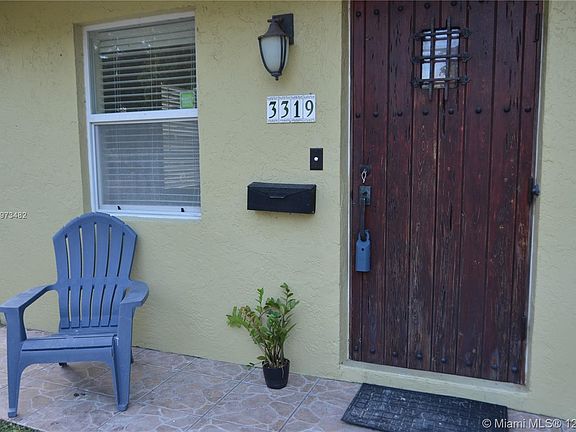 2nd image of 3319 S Olive Ave
