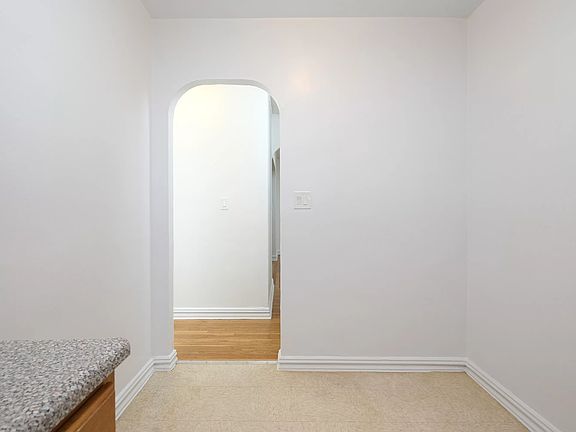 5th image of 2685 Creston Ave APT 1L