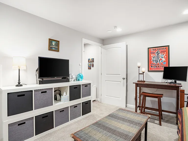 568 Longfellow Ln #FURNISHED — Photo 5