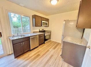 120 Covington Dr, Shrewsbury, PA 17361