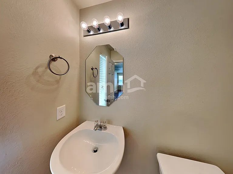5923 Stockholm Ct — Photo 9