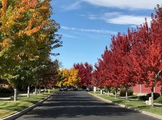 878 NW 18th Ct, Redmond, OR 97756