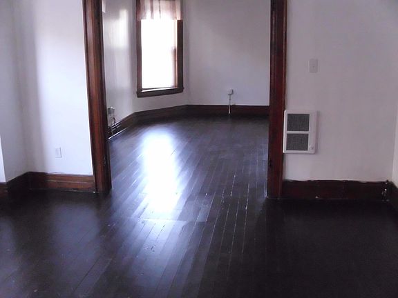 2nd image of 820 Macon Ave