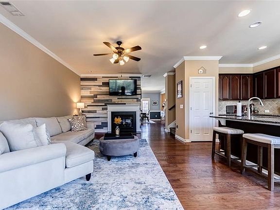 2nd image of 4212 Laurel Creek Ct SE #6
