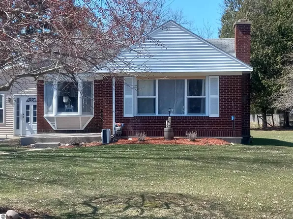 806 S Main St, Au Gres, MI 48703