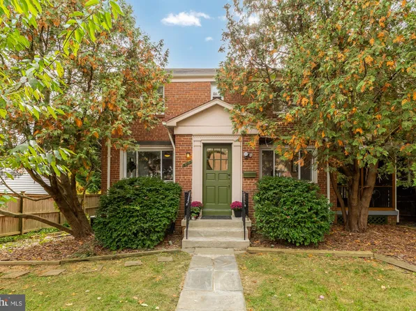 905 Malcolm Dr, Silver Spring, MD 20901