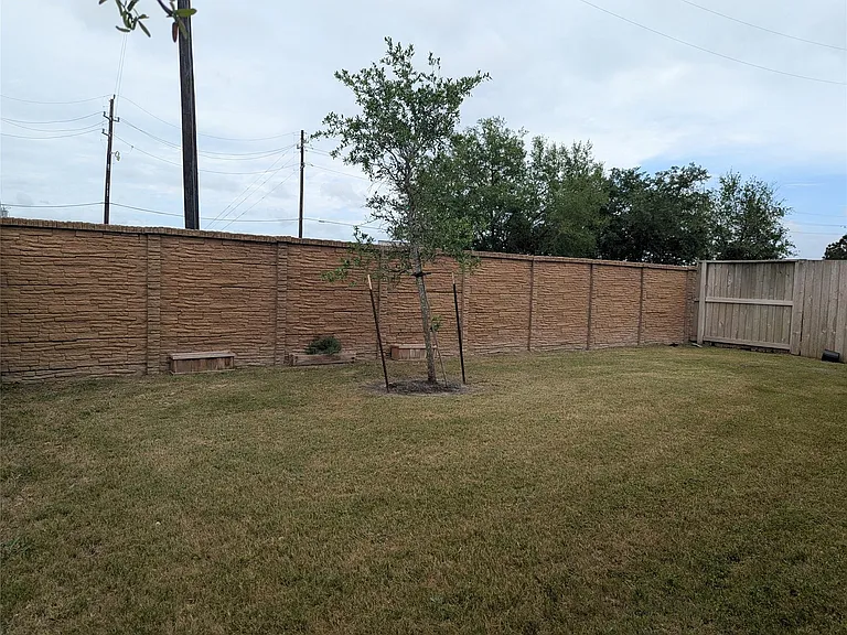 10503 Dolce Ln — Photo 35