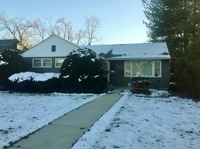 1st image of 237 Grand Blvd