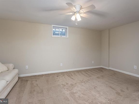 4th image of 210 Monticello Sq