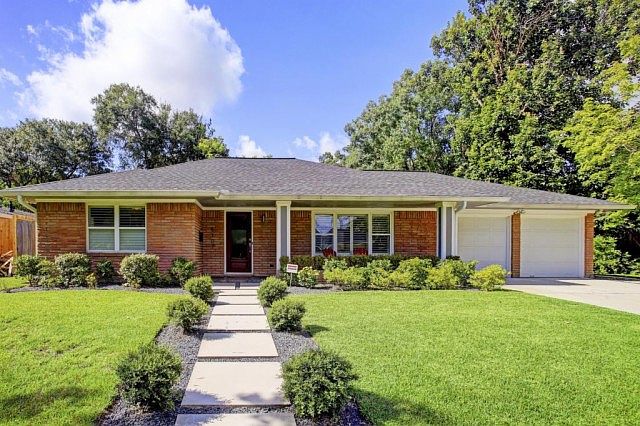 1st image of 5107 Stillbrooke Dr