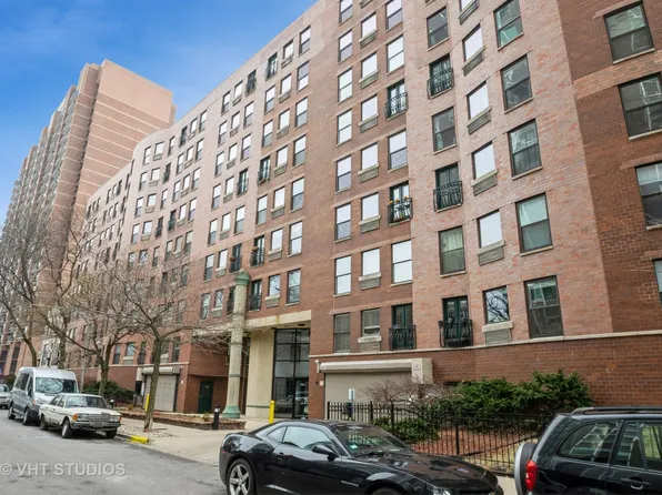 711 W Gordon Ter APT 808, Chicago, IL 60613