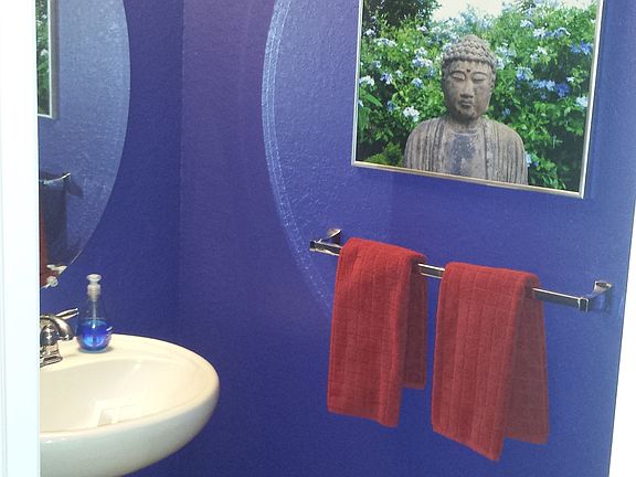 1/2 Bathroom, downstairs