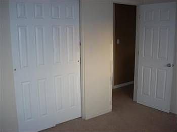 4th image of 4915 S Cushman Ave
