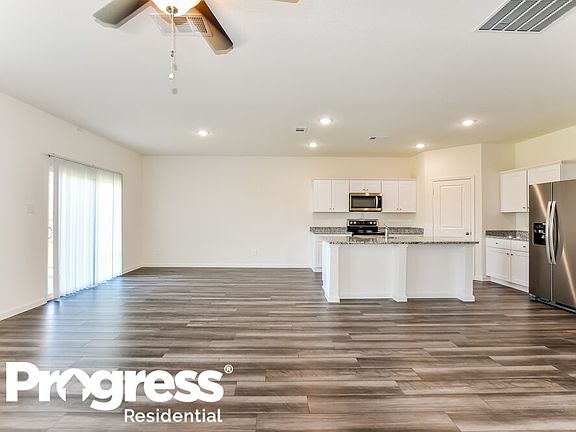 4th image of 763 Oakhurst Dr