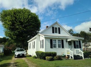 713 Cralle Ave, Tappahannock, VA 22560