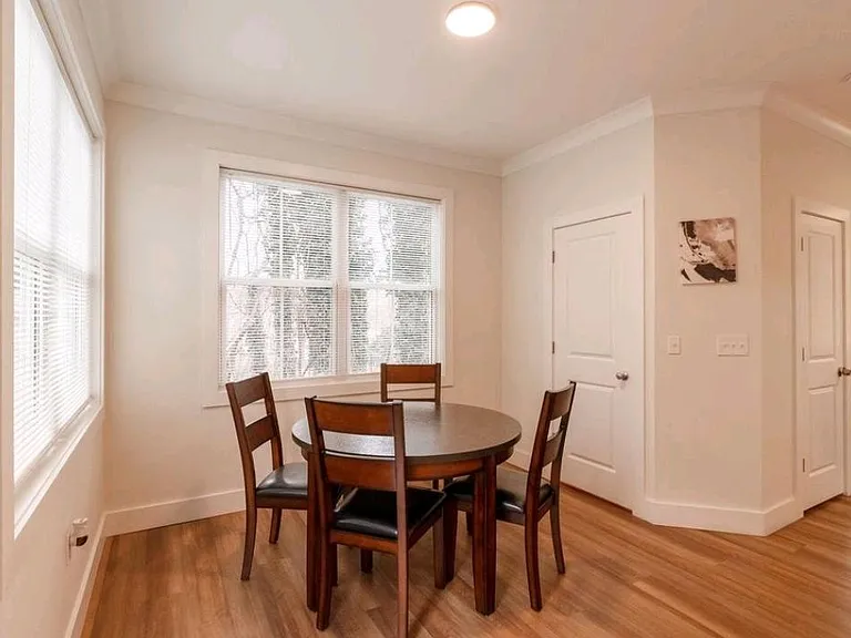 305 West Ave — Photo 9