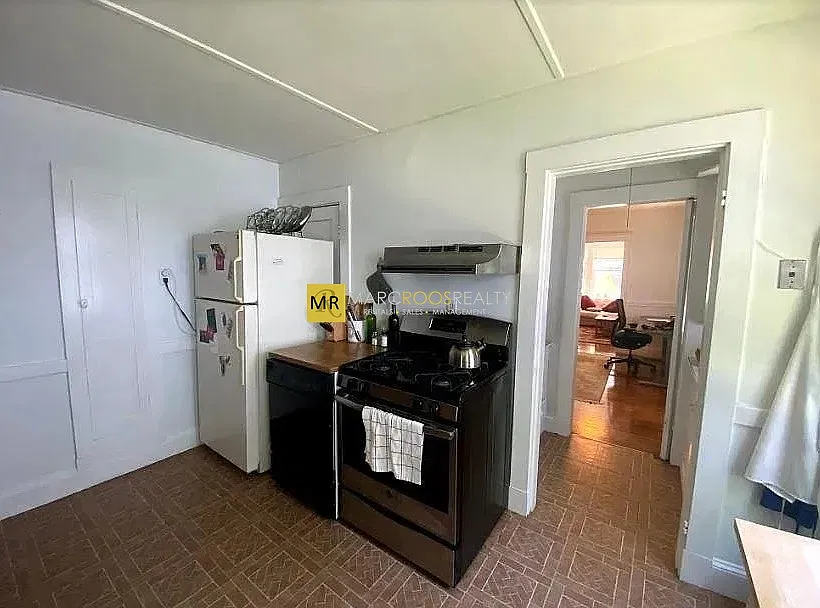 2 bed, 9999 sqft, $2,900 — Photo 4