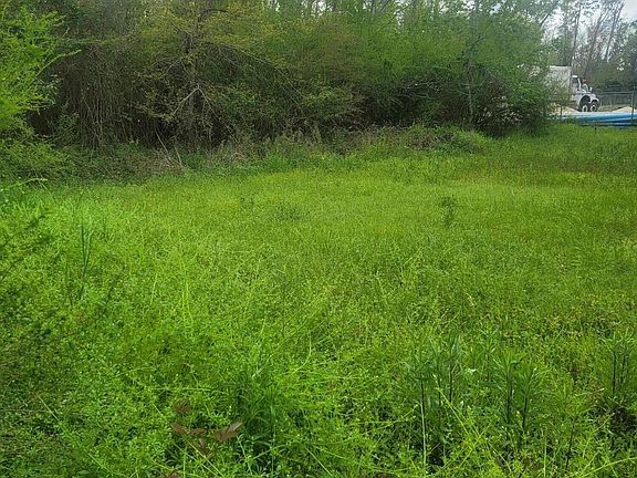 4th image of 17196 Angle Street