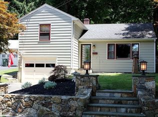 27 Jefferson Ave, Danbury, CT 06810