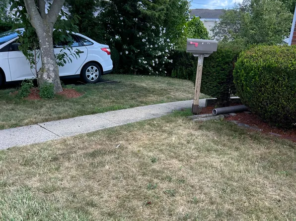 35 Johnny Rd #1, Revere, MA 02151