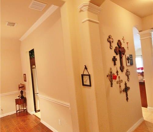 3rd image of 313 Blackhaw Dr