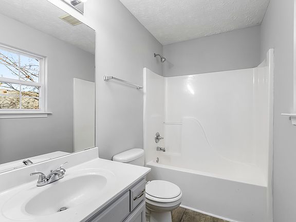 2nd image of 284 Meigs Dr APT F43