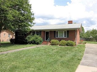 206 Franklin St, Pineville, NC 28134