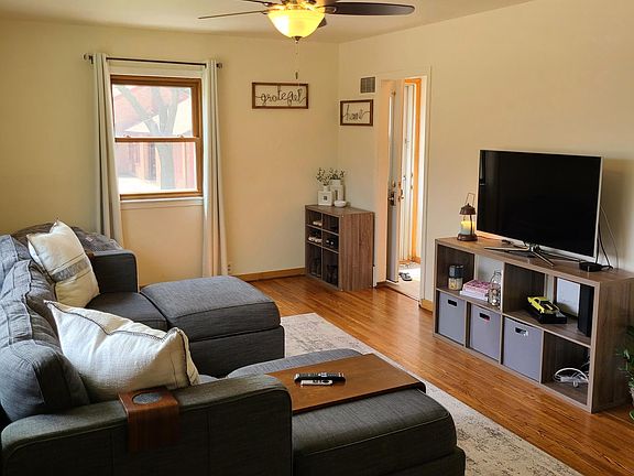 3rd image of 203 N 15th St